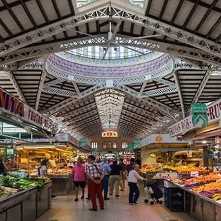 Estudio A Cerca Del Auditorio Y El Mercado De شقة *