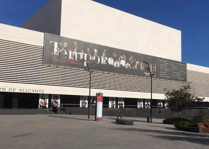 Estudio A Cerca Del Auditorio Y El Mercado De شقة