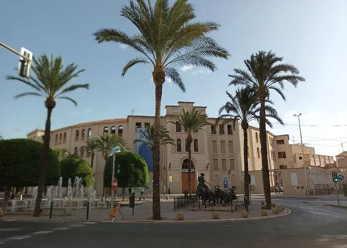 Estudio A Cerca Del Auditorio Y El Mercado De * لقنت